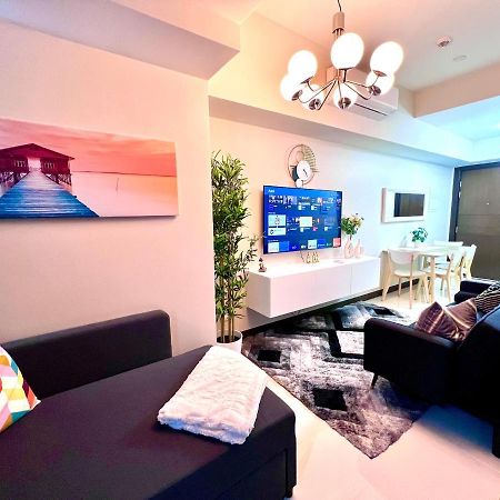 מנילה Daniella'S Modern & Cozy Suite In Uptown Bgc מראה חיצוני תמונה