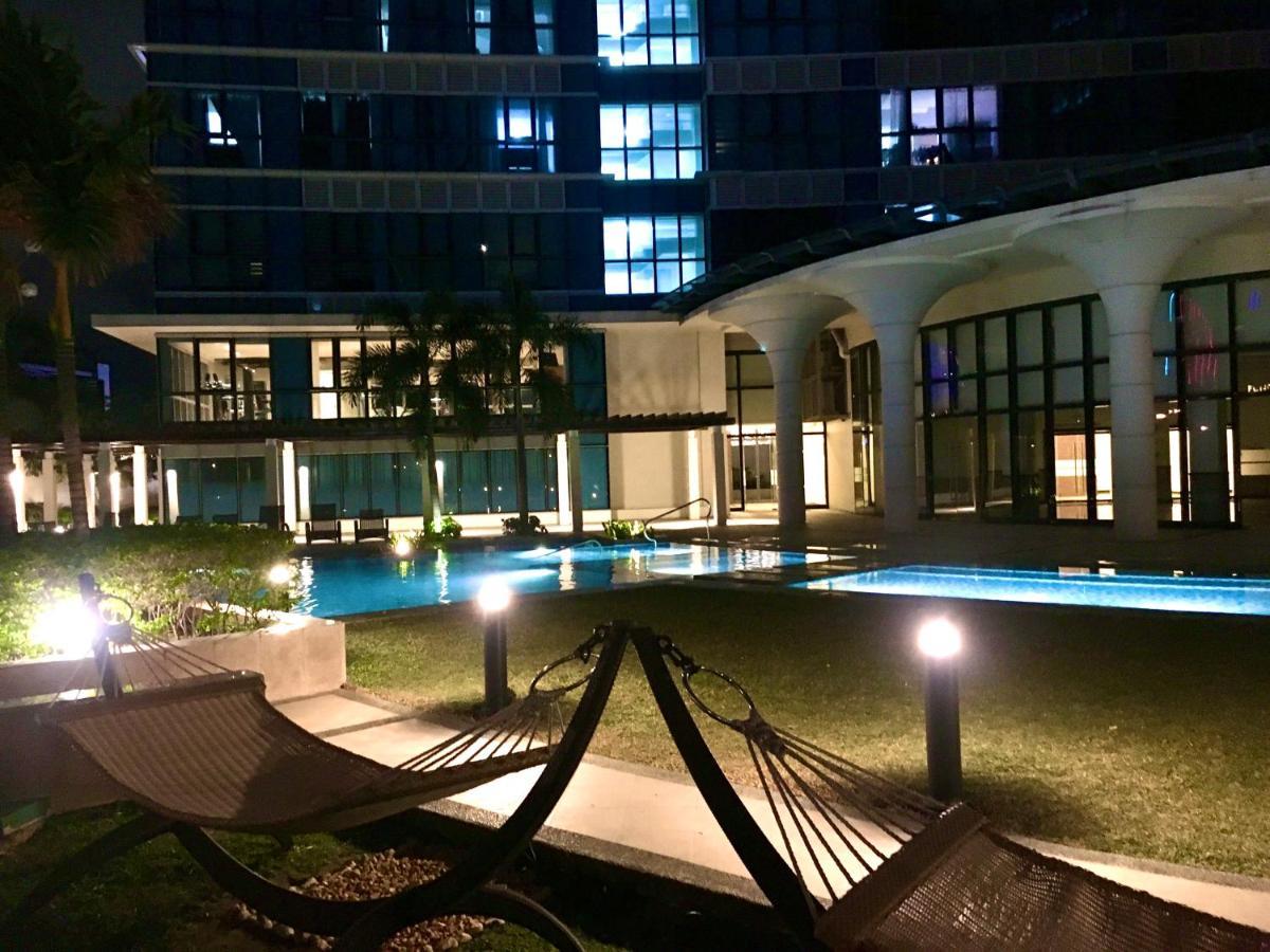 מנילה Daniella'S Modern & Cozy Suite In Uptown Bgc מראה חיצוני תמונה