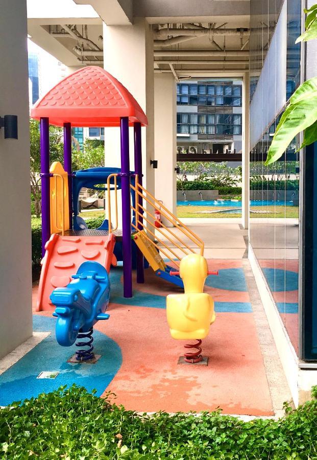 מנילה Daniella'S Modern & Cozy Suite In Uptown Bgc מראה חיצוני תמונה